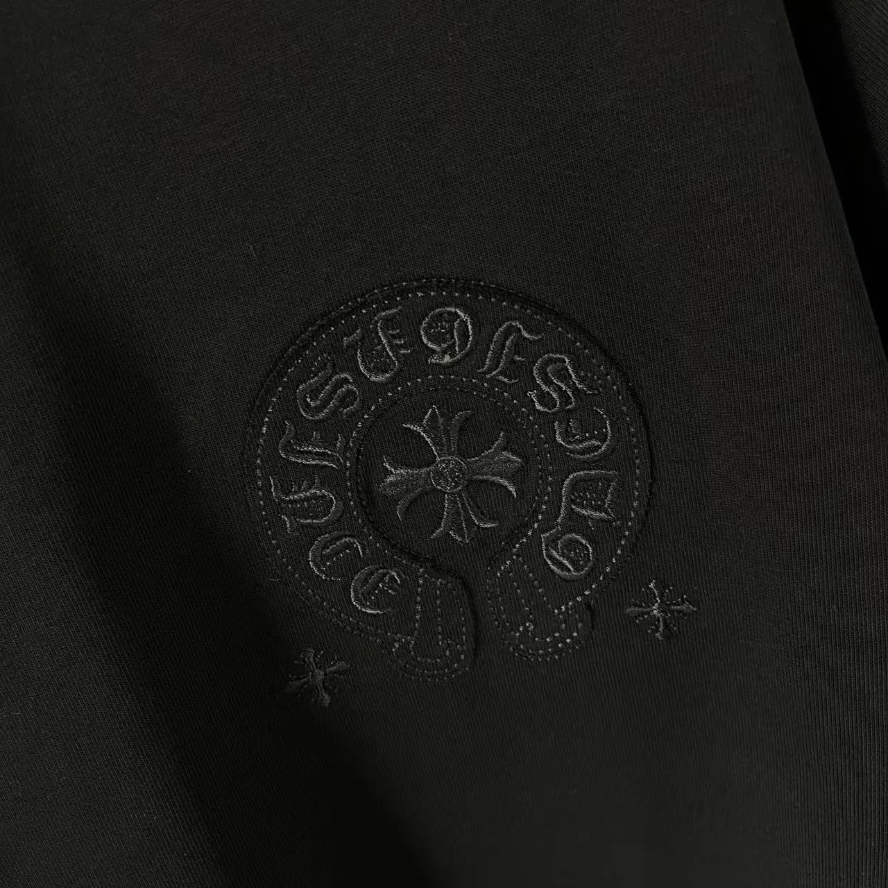 🅿️200 ch Cro* 2025 spring and summer new style Sanskrit horseshoe cross laser patch embroidery short-sleeved t-shirt custom fabric 300g same style for men and women Size: S M L XL XXL Five codes Color: black white